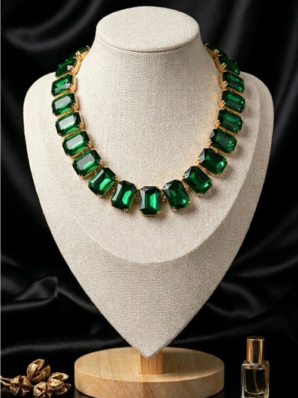 Bold Emerald Green Gemstone Statement Necklace